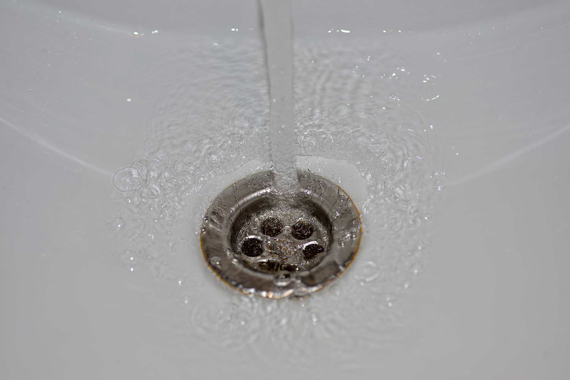 A2B Drains provides services to unblock blocked sinks and drains for properties in Felixstowe.
